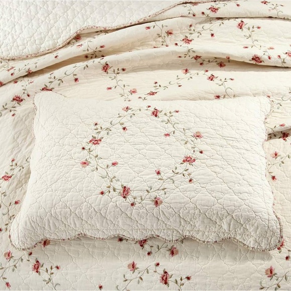 Floral Cream Quilt Set - Picture 4 of 6